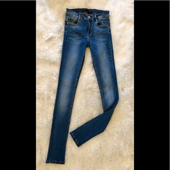 Zara Denim - Zara Trafaluc medium wash skinny jeans size 2